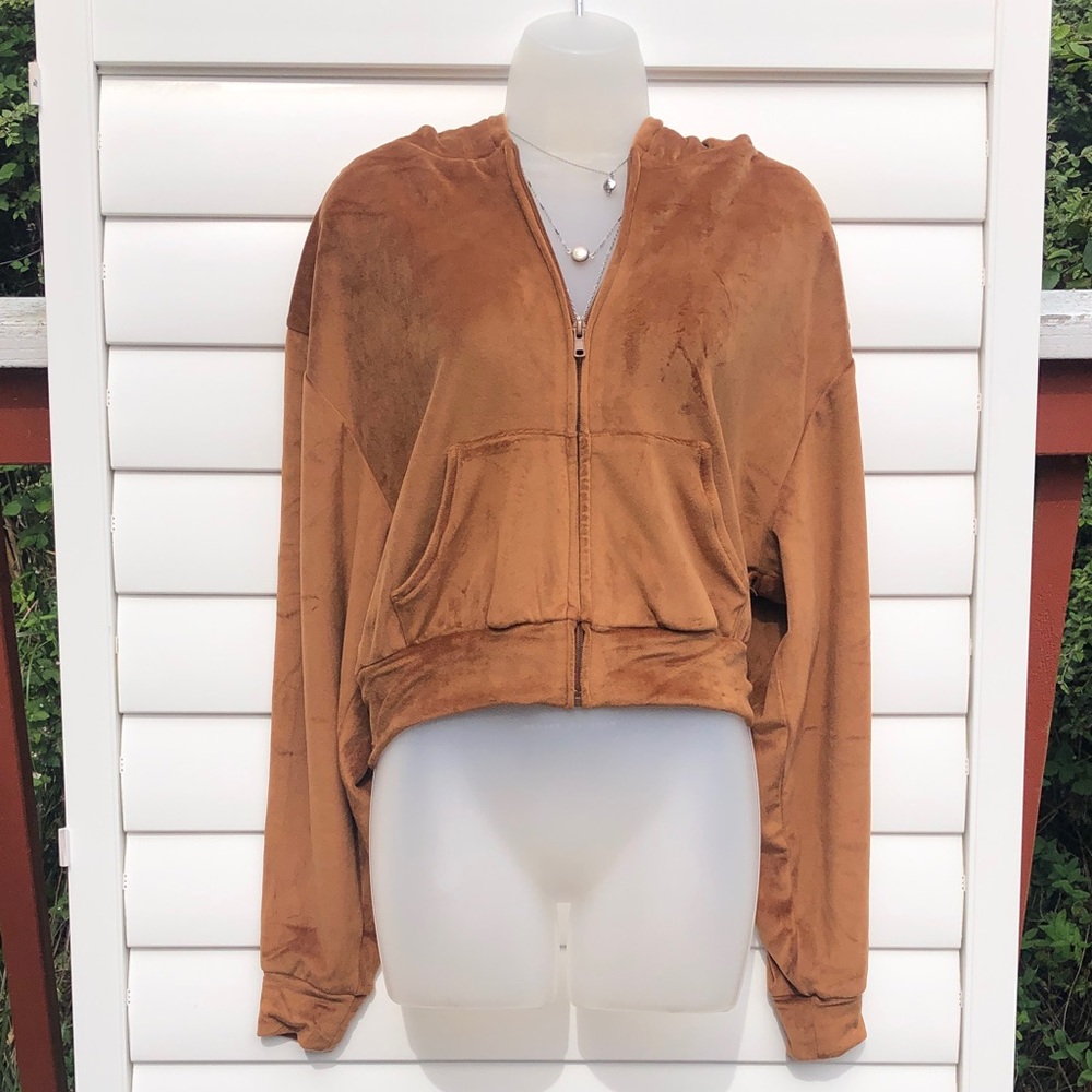 SKIMS Cropped Plush Zip Hoodie in Caramel